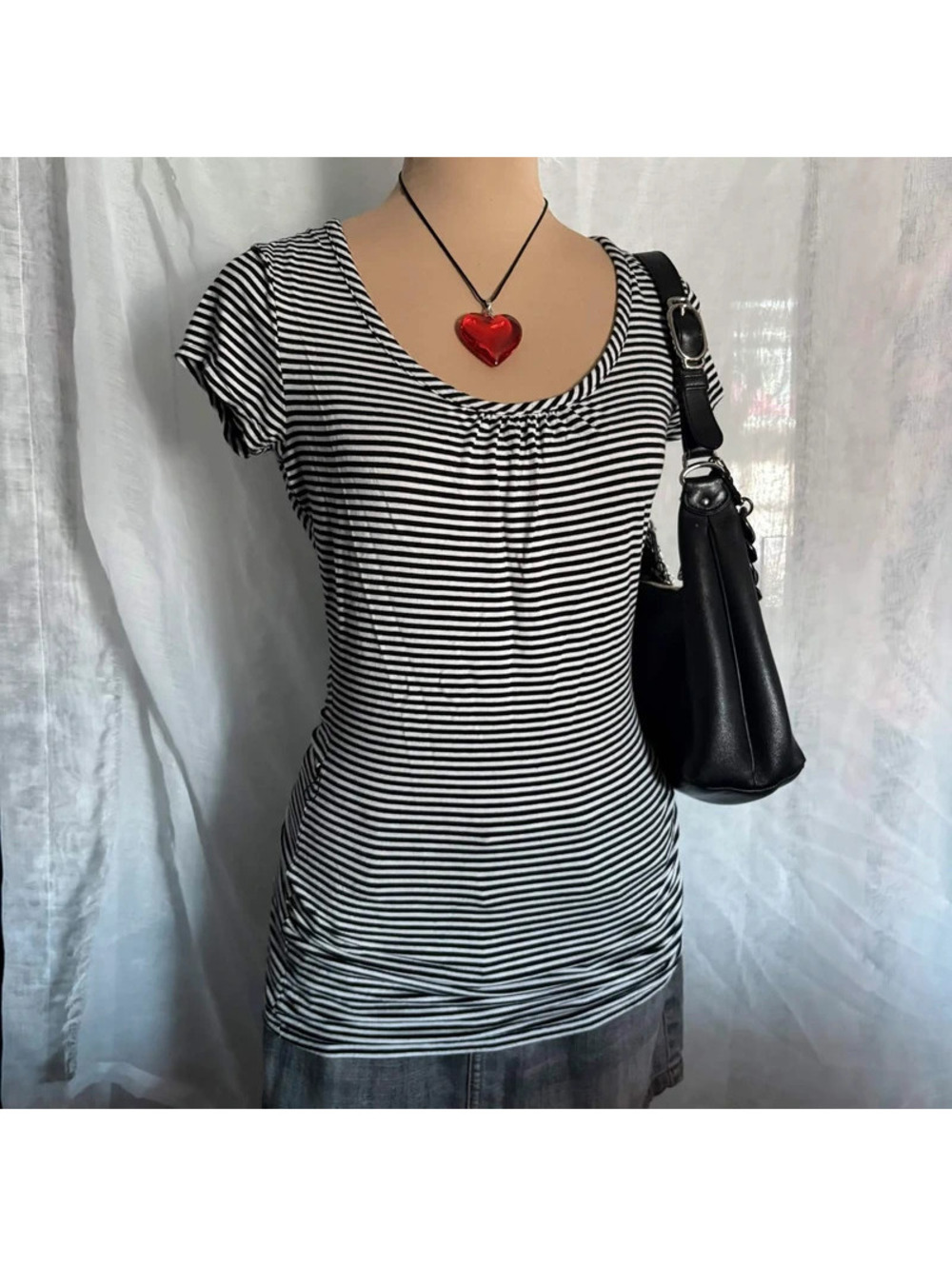 striped black and white fitted top